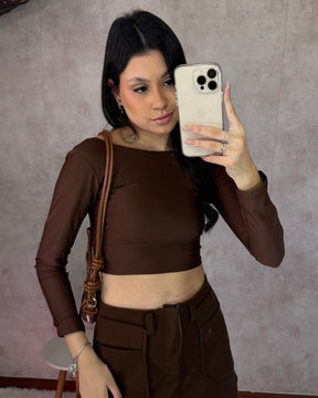Cropped Mia