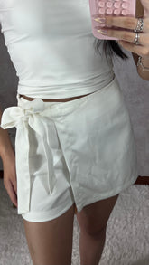 Short saia Mia
