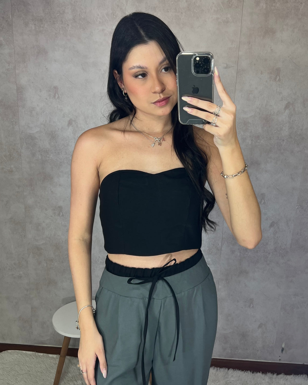 Cropped Mia