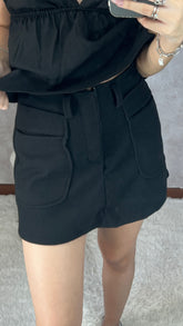 Short saia